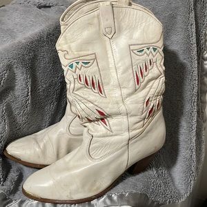 Dingo Woman’s Vintage Boots size 8-1/2